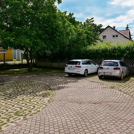 Kek Laguna Vendeghaz 4*