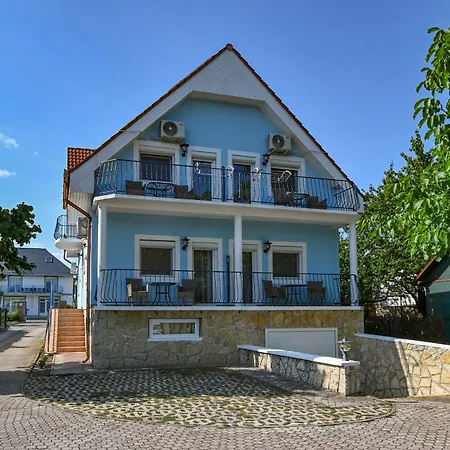 Pensionat Kek Laguna Vendeghaz Balatonfüred