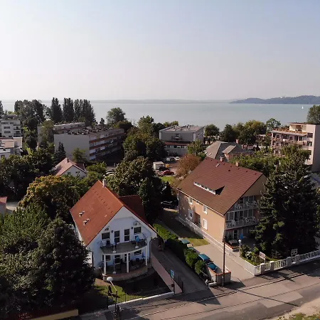 Kek Laguna Vendeghaz Balatonfüred