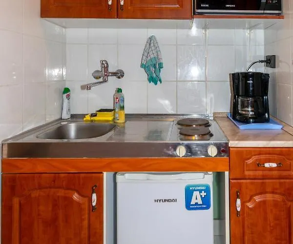 Kek Laguna Vendeghaz 4*