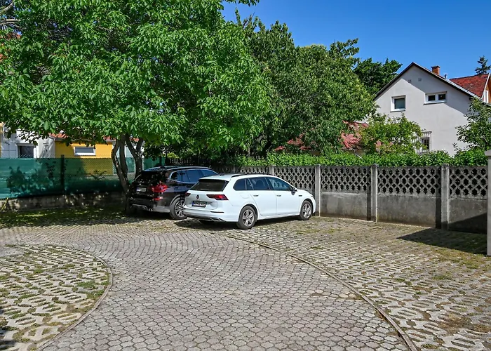 Kek Laguna Vendeghaz 4*